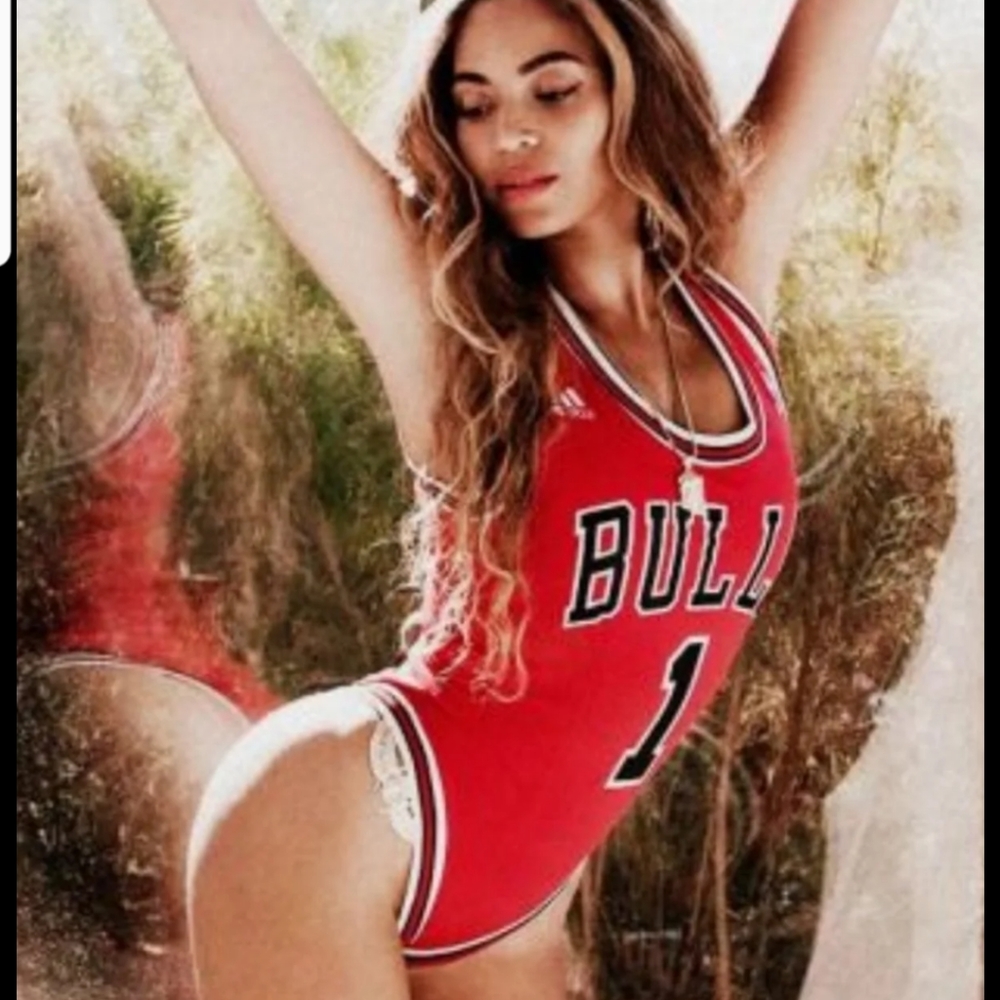 Bulls bodysuit